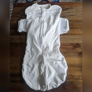 1 size large happiest baby snoo sack